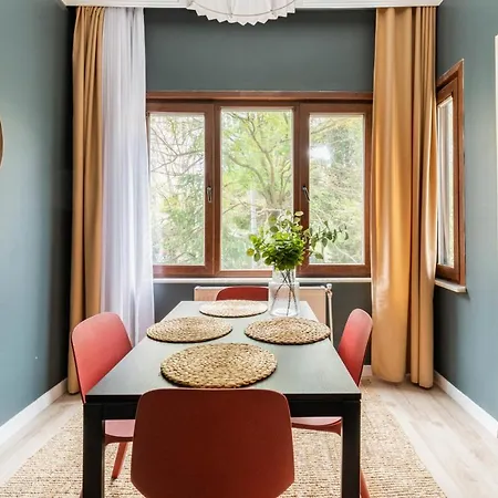 Stylish Apartment *
