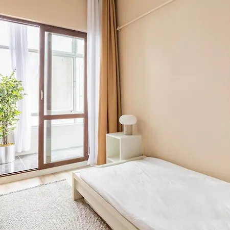 Stylish Apartment *